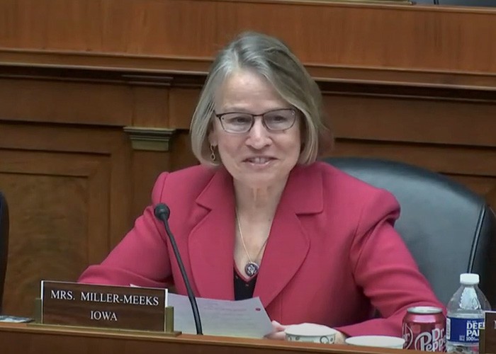 Congresswoman Miller-Meeks: Billion Pill Pledge program critical to reducing first dose opioid exposure (Energy & Commerce Health Subcommittee meeting).